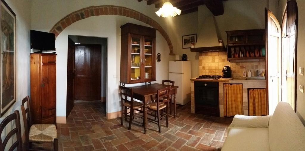 Agriturismo Podere Alberese Konuk evi Asciano Oda fotoğraf